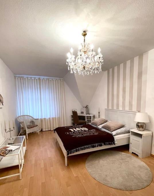 Apartment Dachgeschosswohnung Mit 2 Schlafzimmern Zentrum Nord Mit Aufzug *