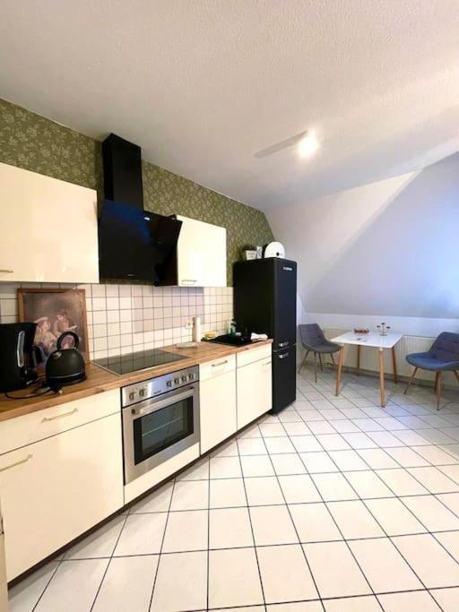 Dachgeschosswohnung Mit 2 Schlafzimmern Zentrum Nord Mit Aufzug Apartment Leipzig